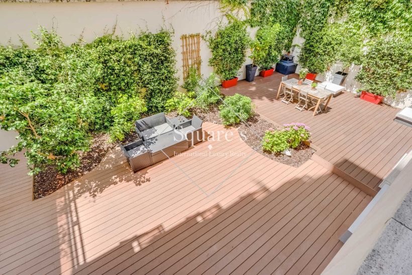 apartment 5 Rooms for sale on Neuilly-sur-Seine (92200)