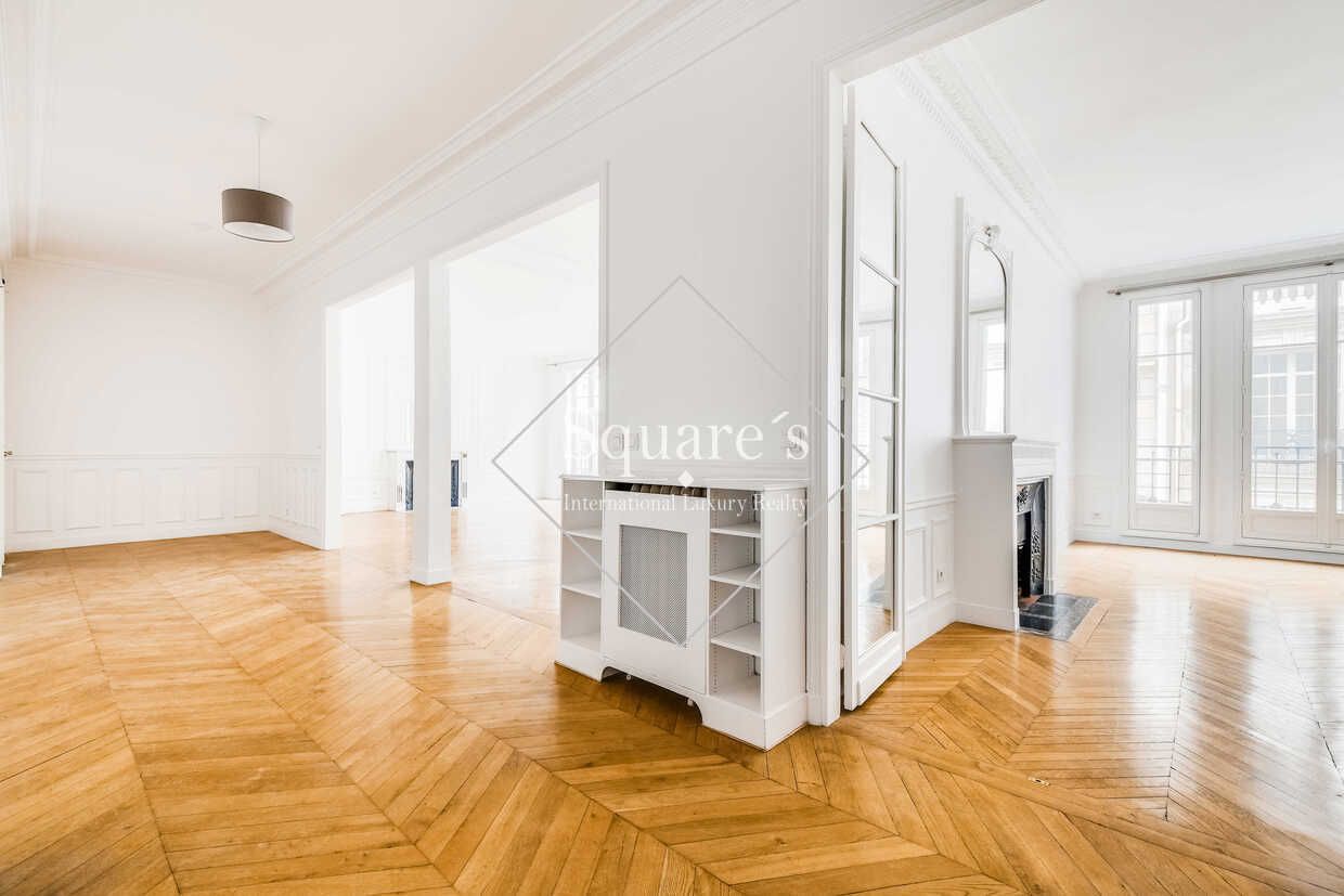 apartment 6 Rooms for sale on Paris 16ème (75016)