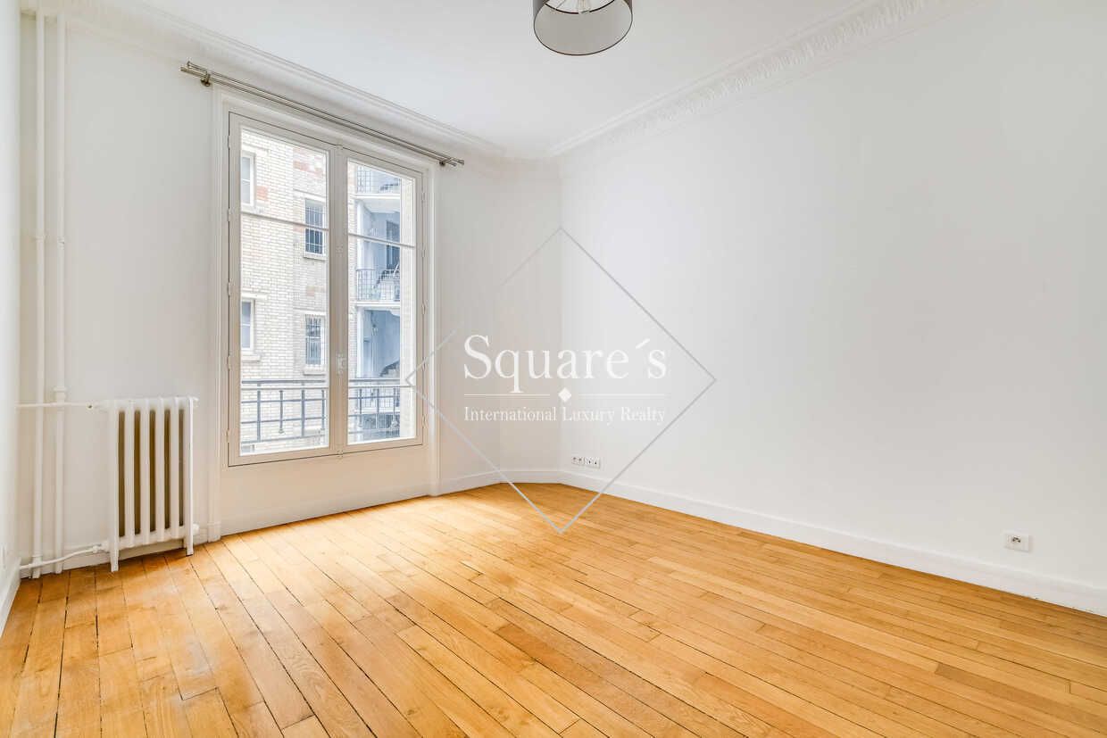 apartment 6 Rooms for sale on Paris 16ème (75016)