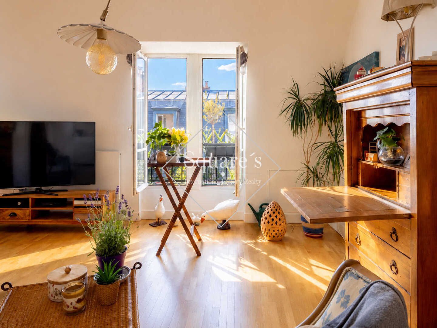 apartment 5 Rooms for sale on Paris 17ème (75017)