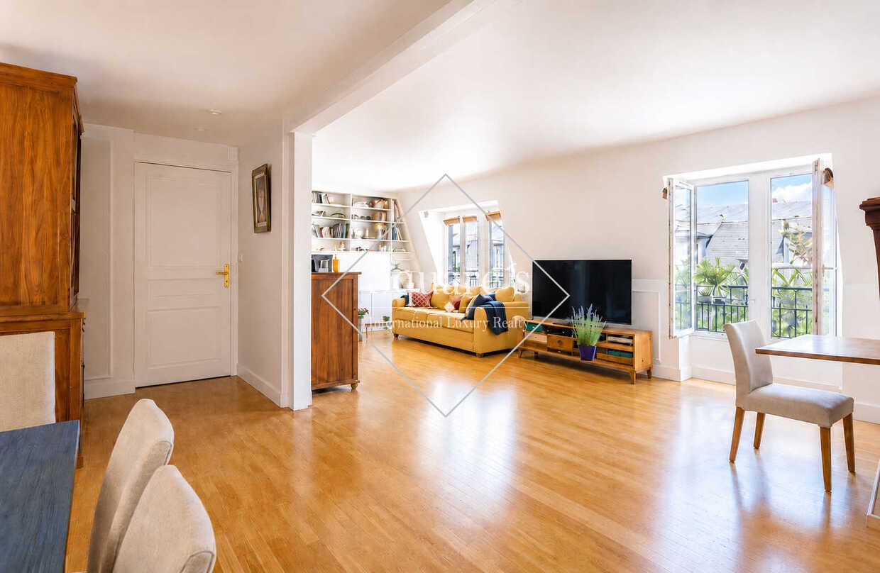 apartment 5 Rooms for sale on Paris 17ème (75017)