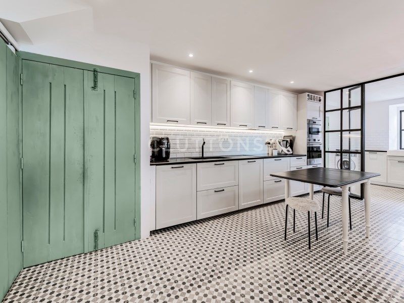 house 8 Rooms for sale on Lisboa (1300)