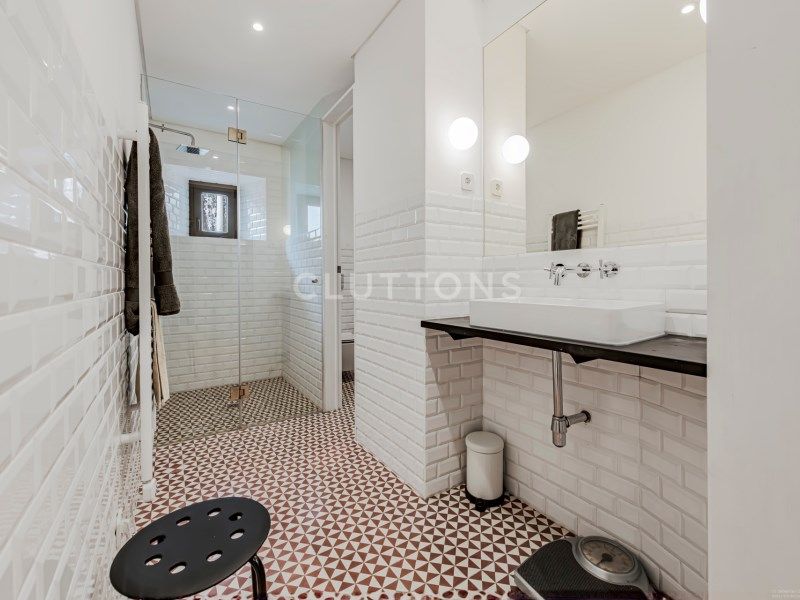 house 8 Rooms for sale on Lisboa (1300)