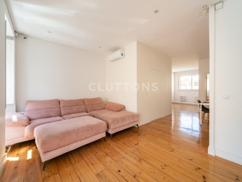 house 11 Rooms for sale on Lisboa (1350)