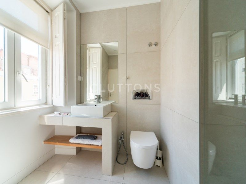 house 11 Rooms for sale on Lisboa (1350)