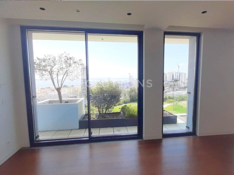 appartement 7 Pièces en vente sur Lisboa (1990)