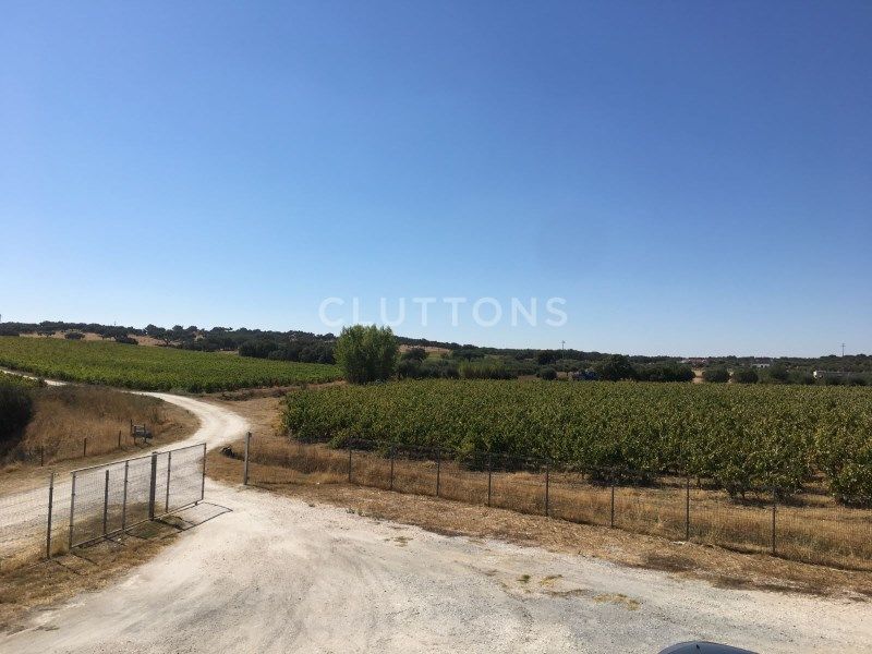 land 1 room for sale on Redondo (7171)