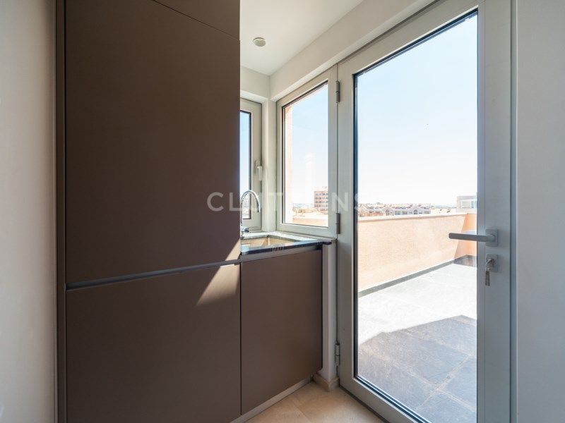 apartment 13 Rooms for sale on Cascais (2750)