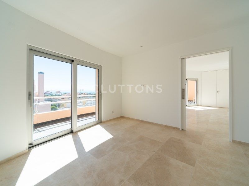 apartment 13 Rooms for sale on Cascais (2750)