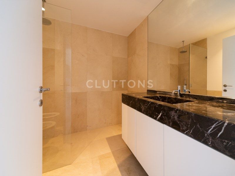 apartment 13 Rooms for sale on Cascais (2750)