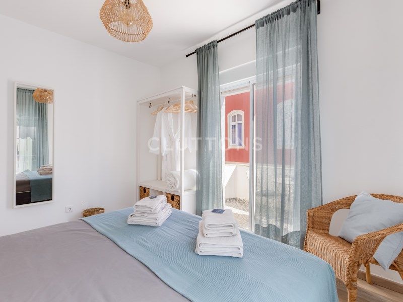 maison 15 Pièces en vente sur Lagos (8600)