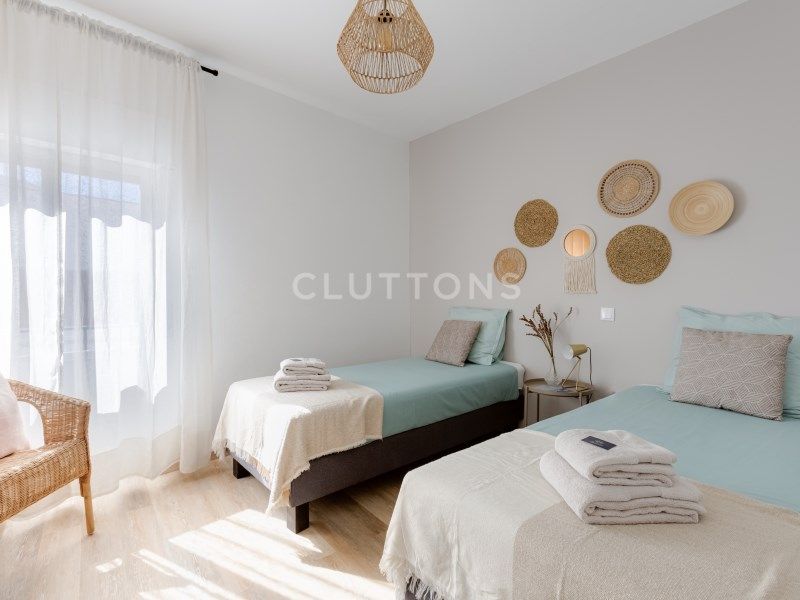 maison 15 Pièces en vente sur Lagos (8600)