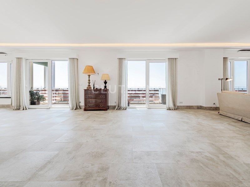 apartment 9 Rooms for sale on Cascais (2775)
