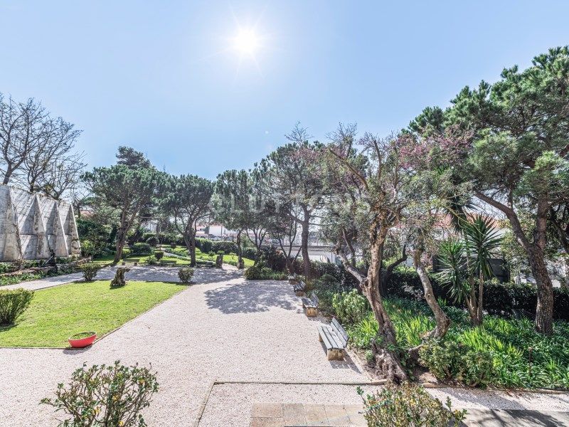 apartment 9 Rooms for sale on Cascais (2775)