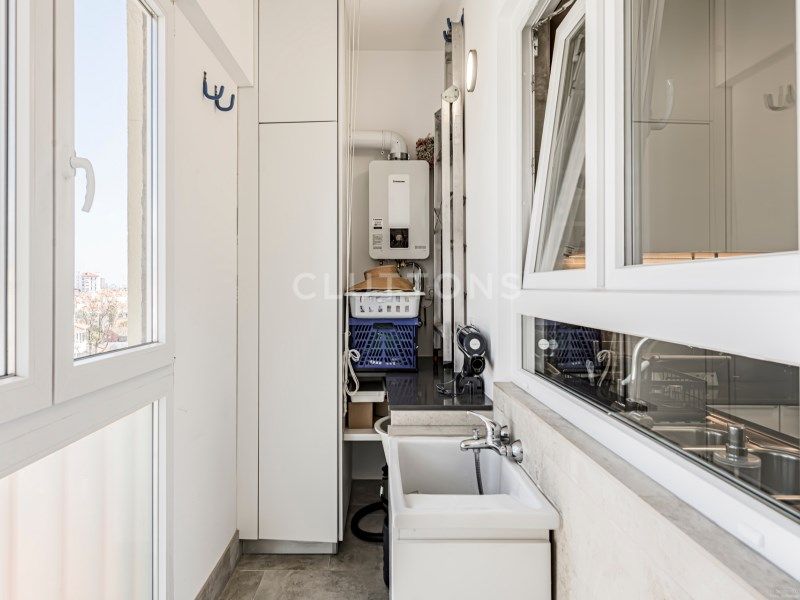 apartment 9 Rooms for sale on Cascais (2775)