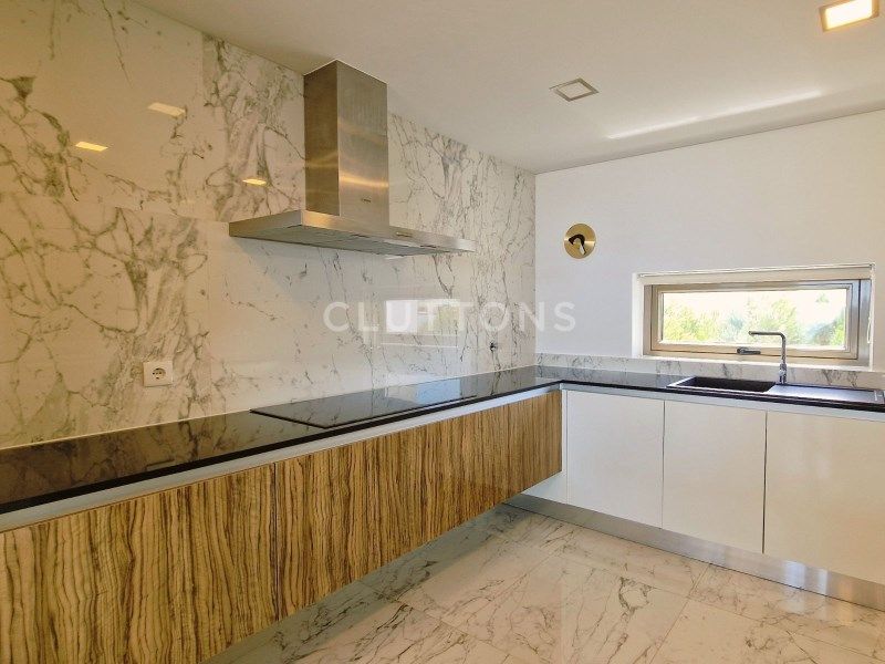 house 9 Rooms for sale on Lourinhã (2530)