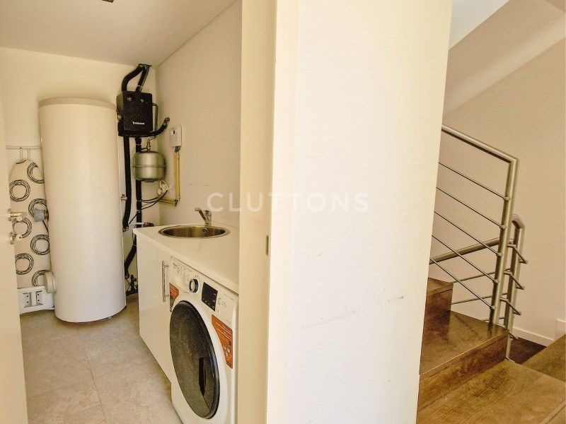 house 9 Rooms for sale on Lourinhã (2530)