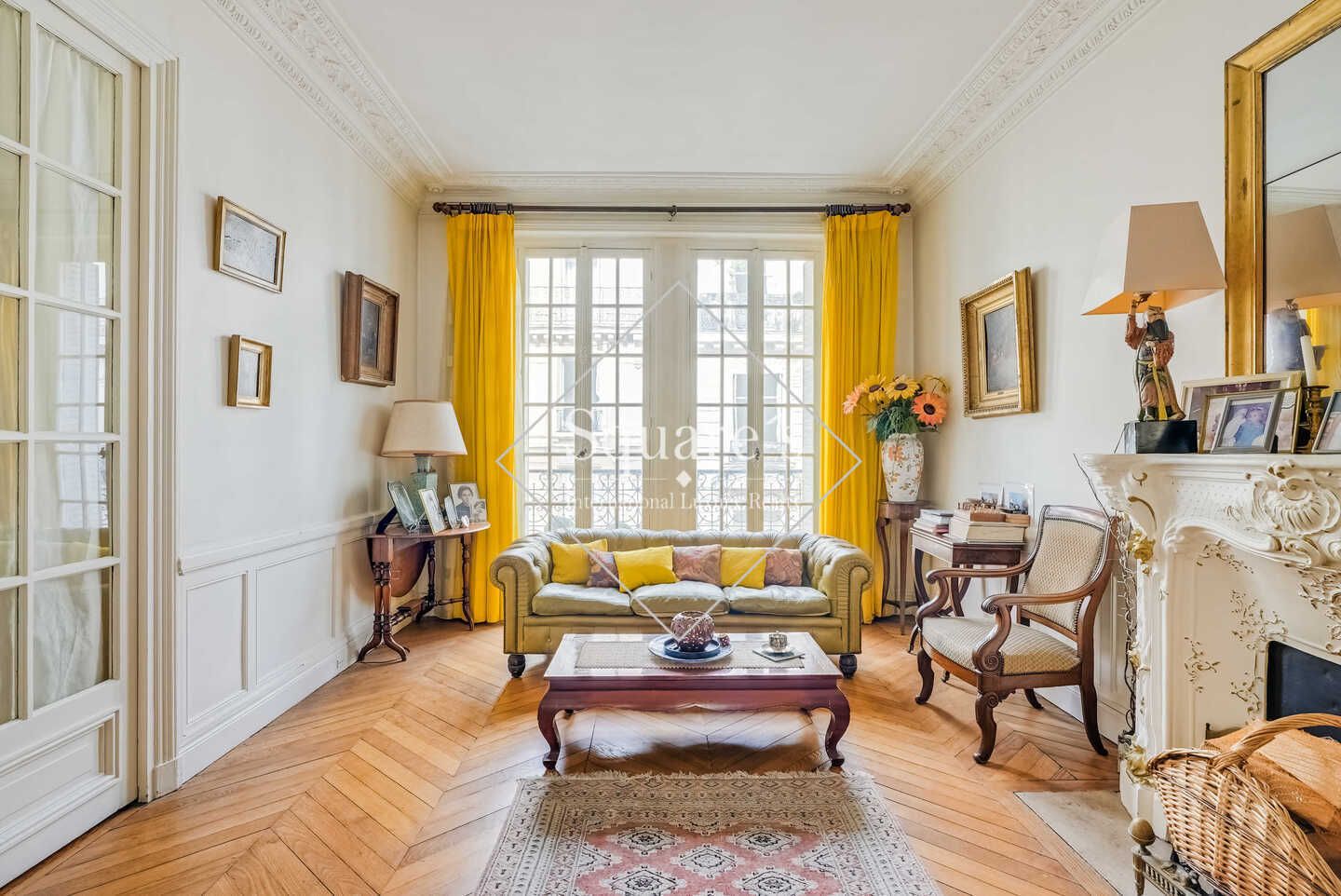 apartment 5 Rooms for sale on Paris 17ème (75017)