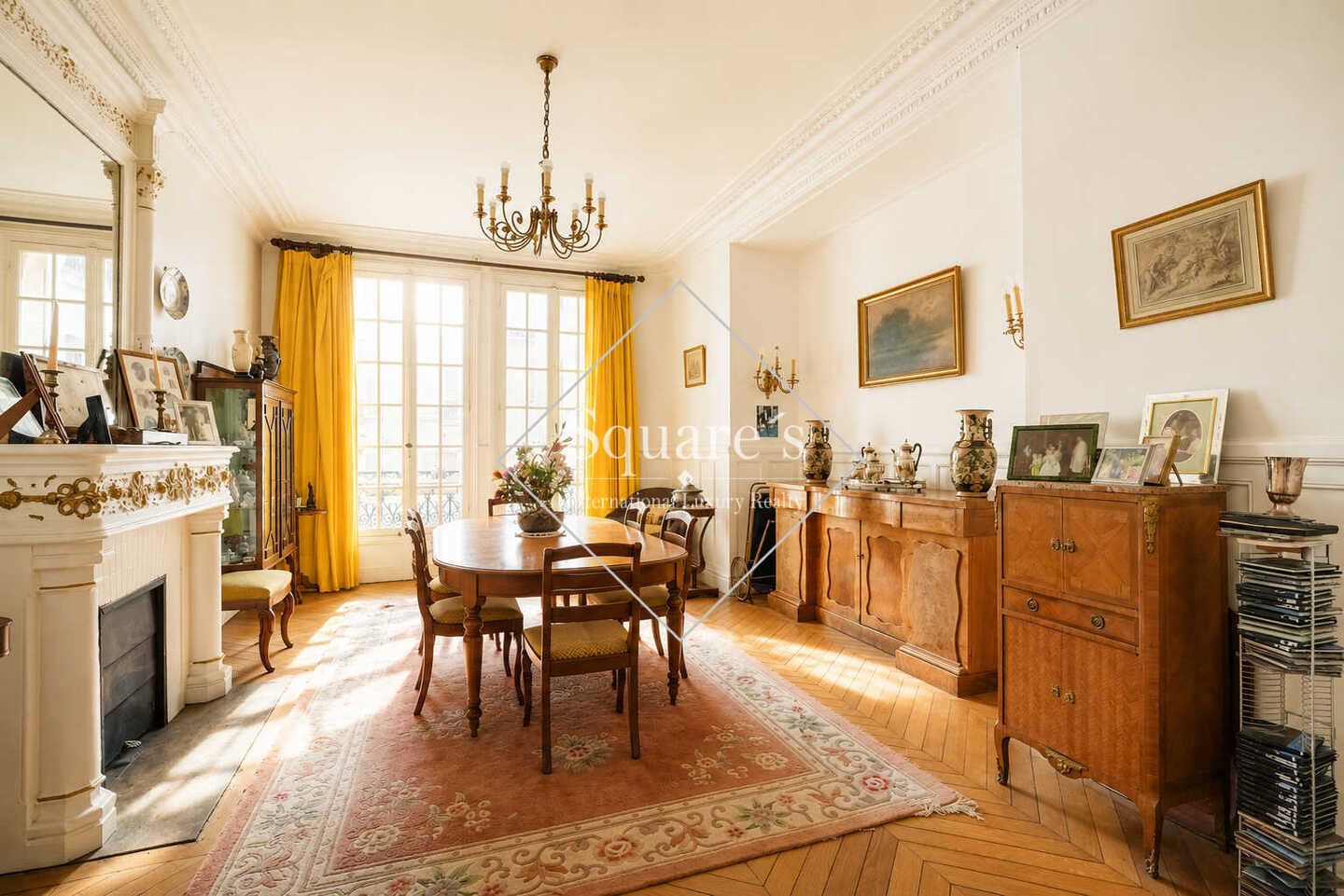 apartment 5 Rooms for sale on Paris 17ème (75017)