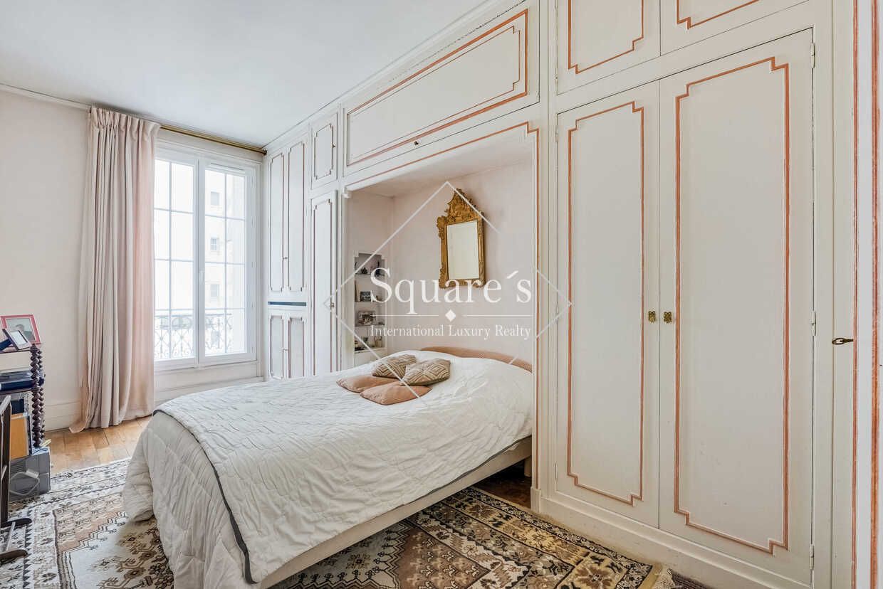 apartment 5 Rooms for sale on Paris 17ème (75017)