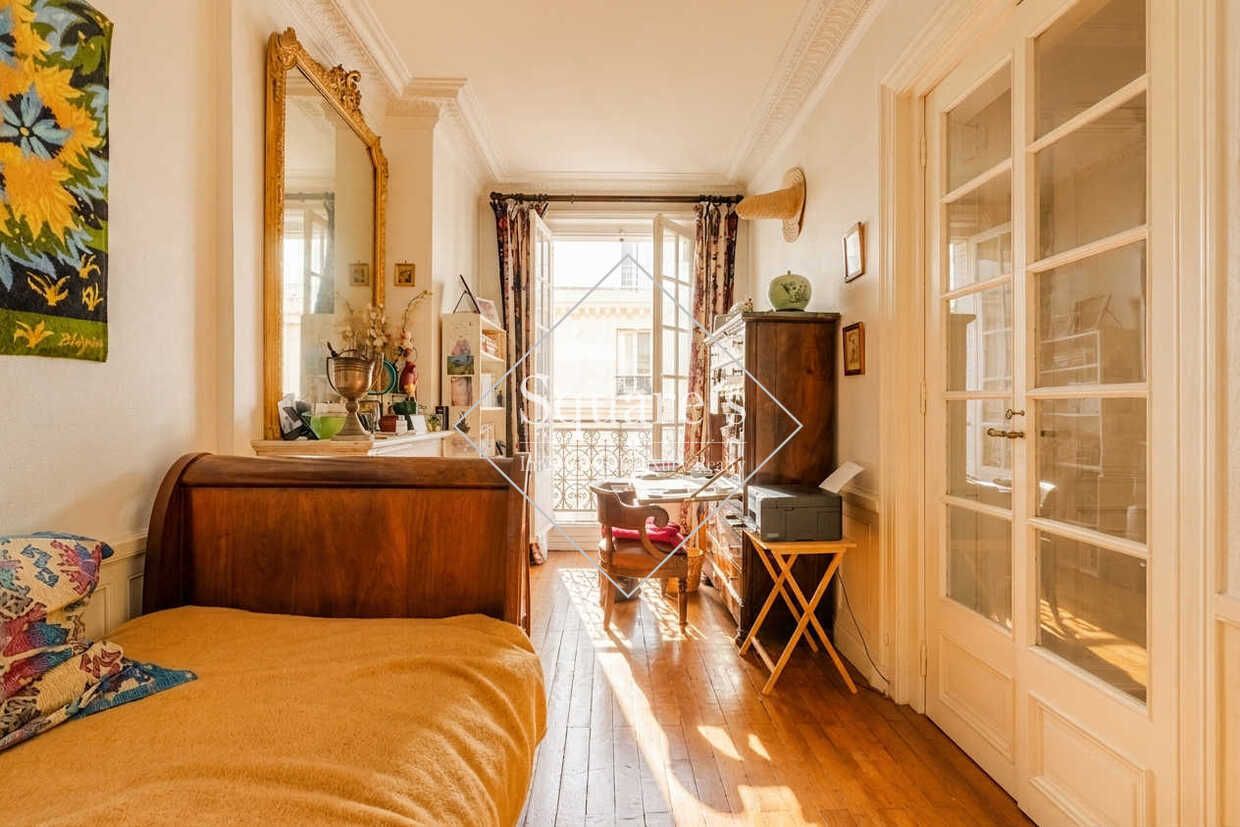 apartment 5 Rooms for sale on Paris 17ème (75017)