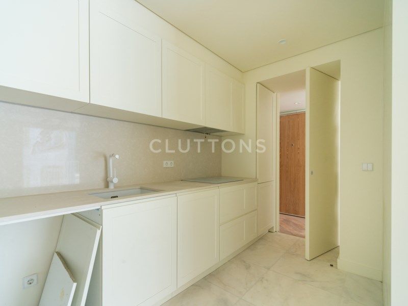 apartment 5 Rooms for sale on Lisboa (1300)
