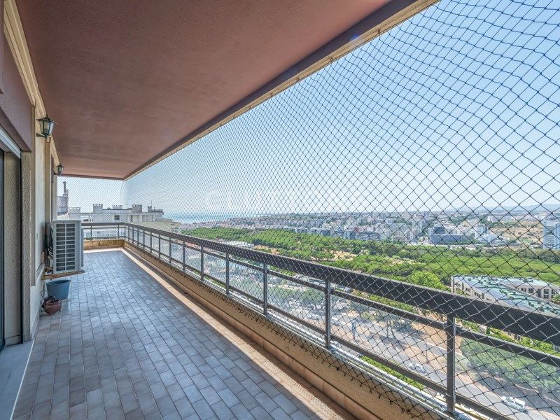 apartment 8 Rooms for sale on Lisboa (1400)