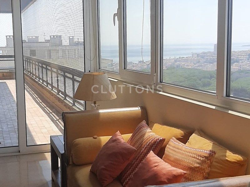 apartment 8 Rooms for sale on Lisboa (1400)