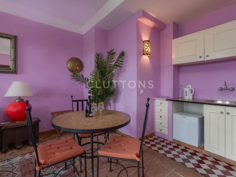 miscellaneous 18 Rooms for sale on Lagos (8600)