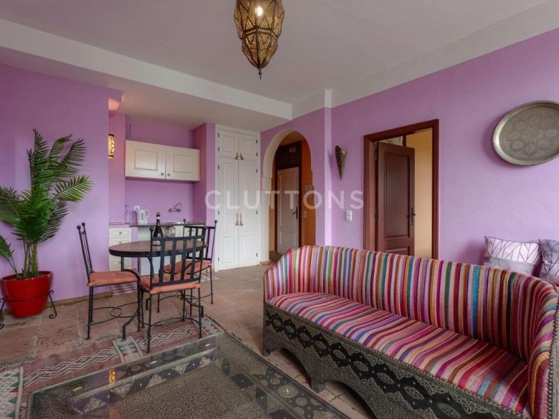 miscellaneous 18 Rooms for sale on Lagos (8600)
