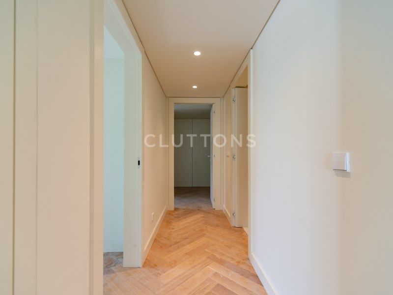apartment 7 Rooms for sale on Lisboa (1300)