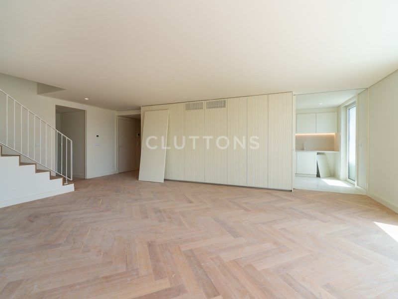 apartment 7 Rooms for sale on Lisboa (1300)