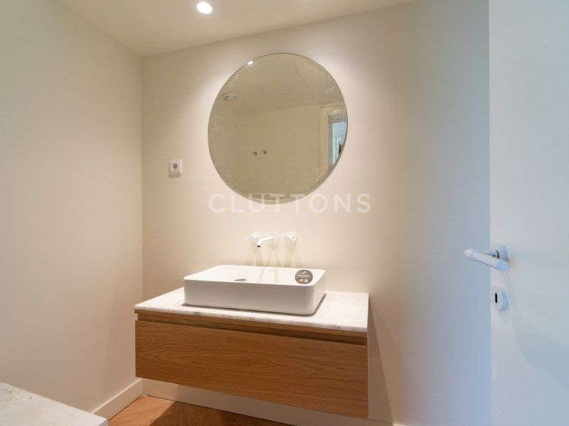 apartment 7 Rooms for sale on Lisboa (1300)