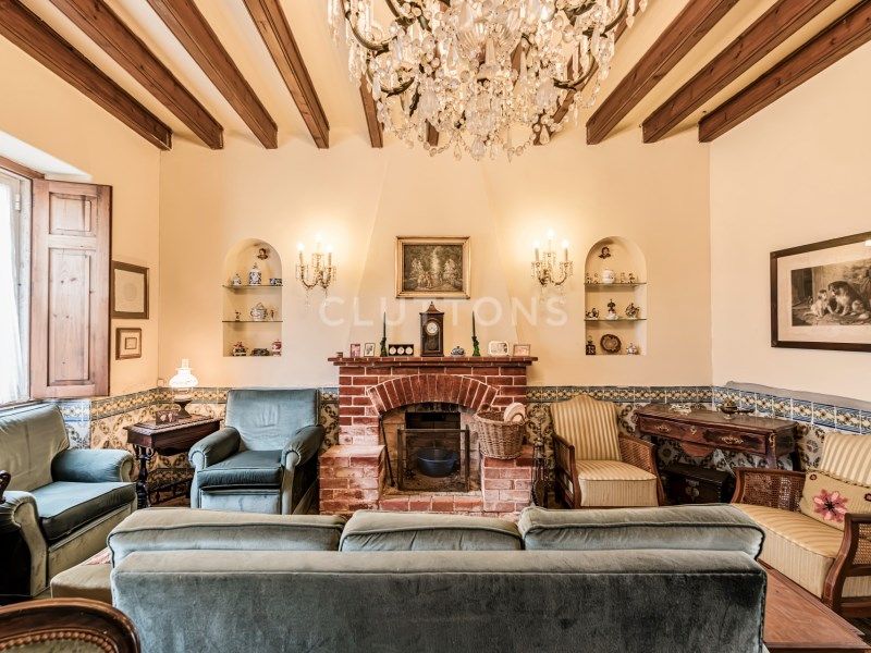 house 11 Rooms for sale on Cascais (2750)