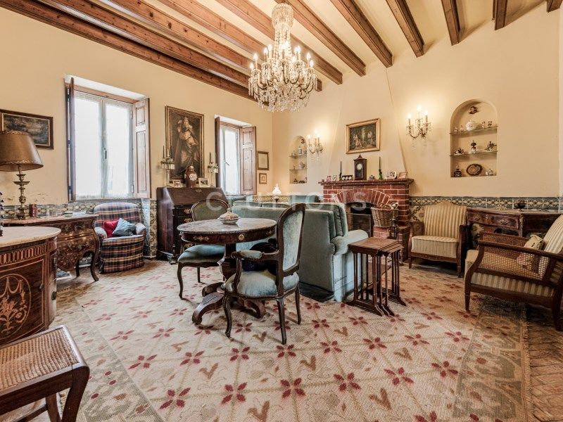 house 11 Rooms for sale on Cascais (2750)