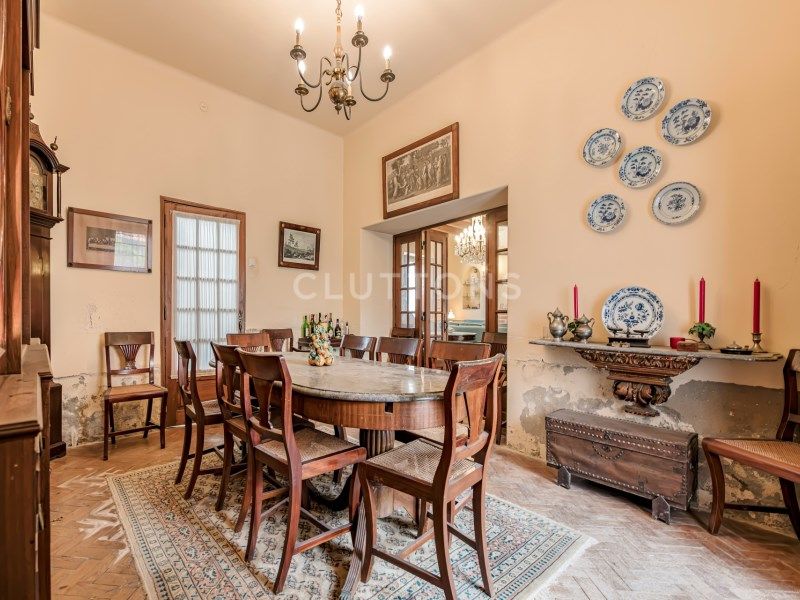 house 11 Rooms for sale on Cascais (2750)