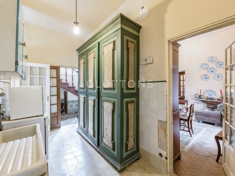 house 11 Rooms for sale on Cascais (2750)
