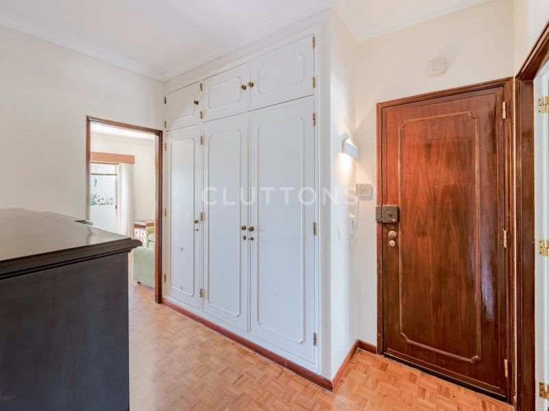 apartment 6 Rooms for sale on Lisboa (1400)
