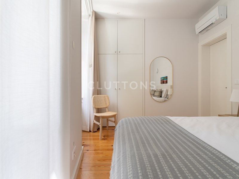 apartment 5 Rooms for sale on Lisboa (1250)