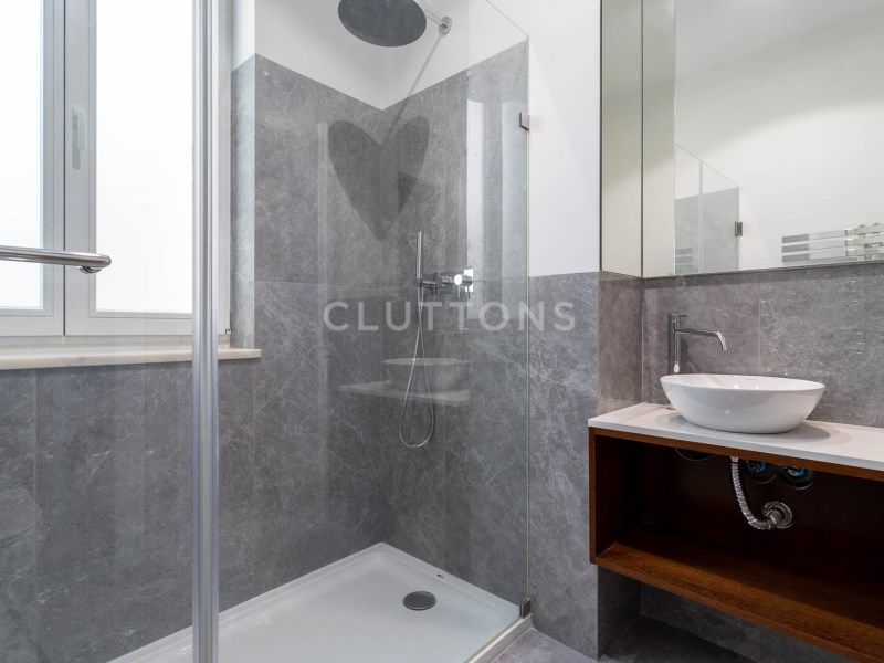 apartment 5 Rooms for sale on Lisboa (1250)