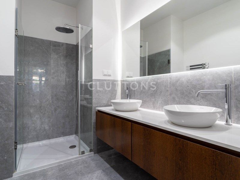 apartment 5 Rooms for sale on Lisboa (1250)