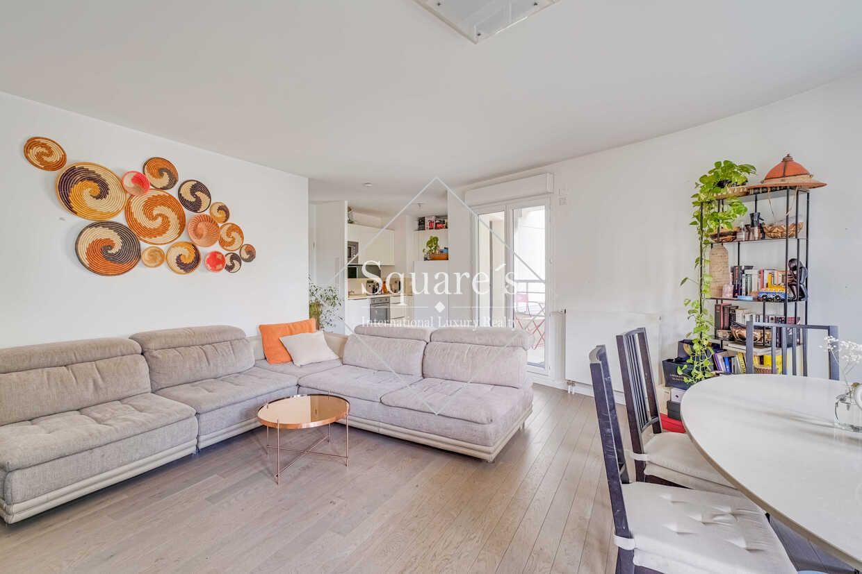 apartment 4 Rooms for sale on Suresnes (92150)