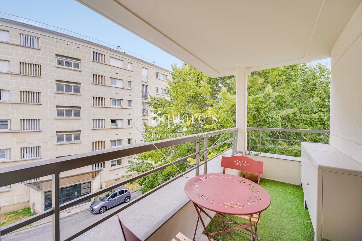 apartment 4 Rooms for sale on Suresnes (92150)