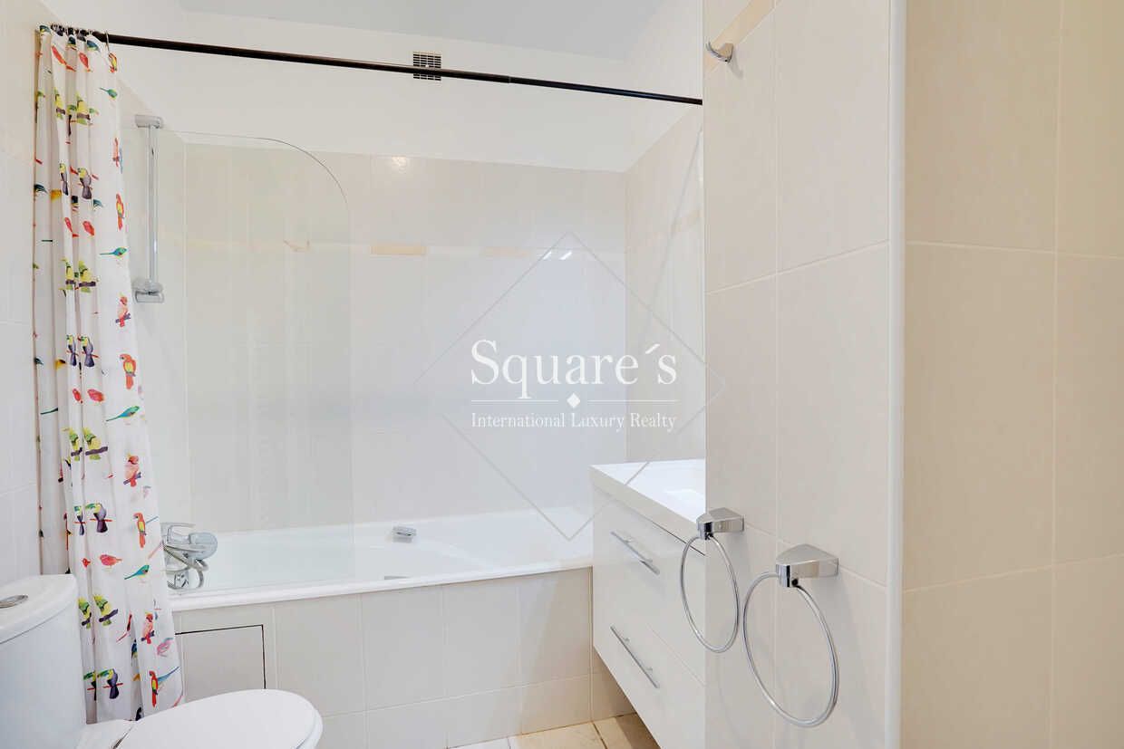 apartment 7 Rooms for rent on Neuilly-sur-Seine (92200)