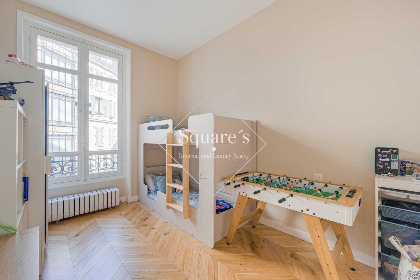 apartment 6 Rooms for sale on Paris 16ème (75016)