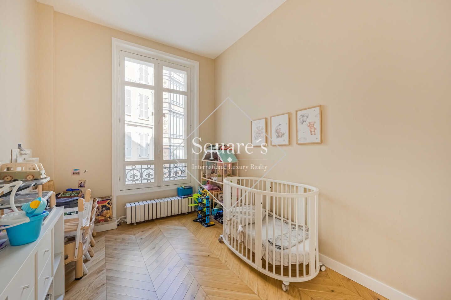 apartment 6 Rooms for sale on Paris 16ème (75016)