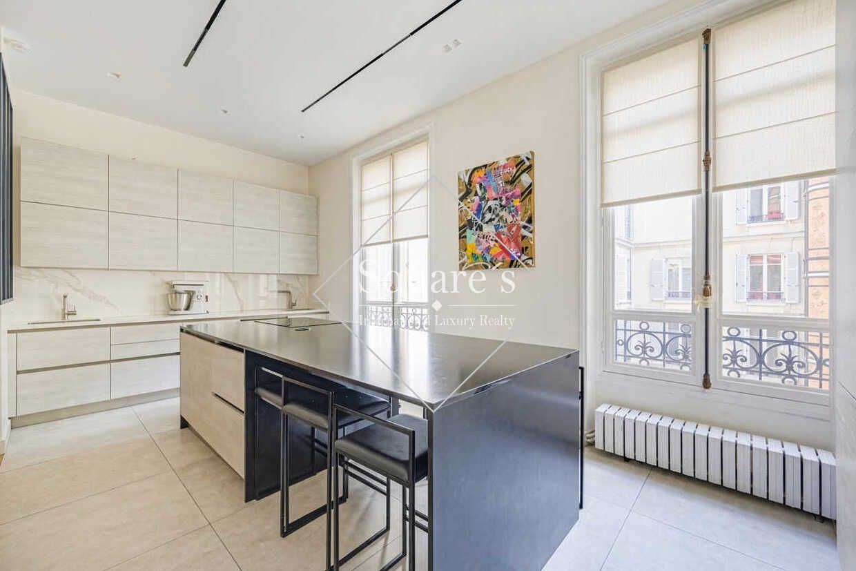 apartment 6 Rooms for sale on Paris 16ème (75016)