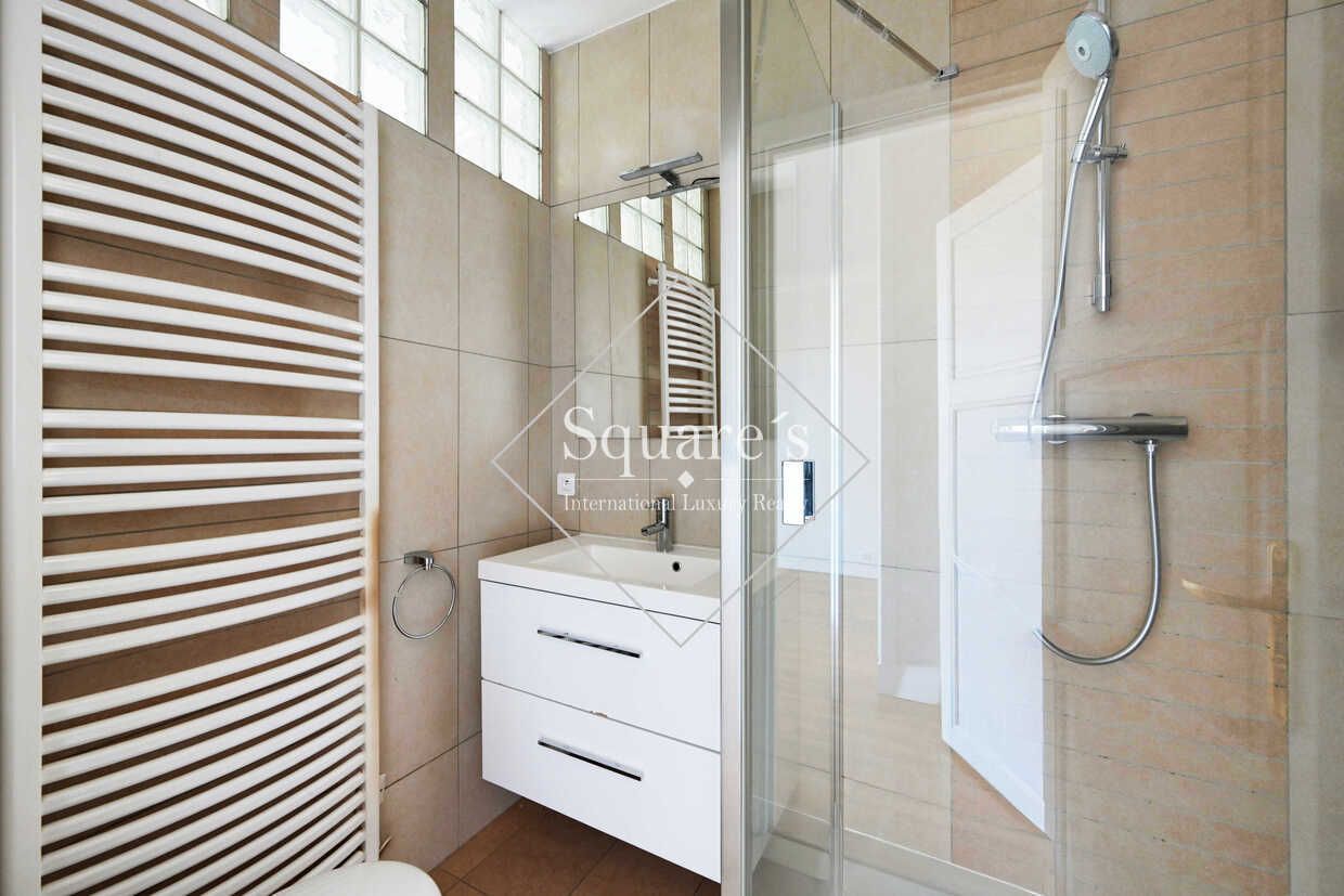 apartment 8 Rooms for rent on Neuilly-sur-Seine (92200)