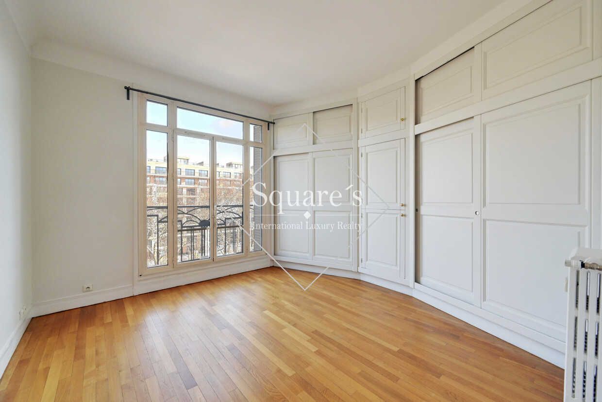 apartment 8 Rooms for rent on Neuilly-sur-Seine (92200)