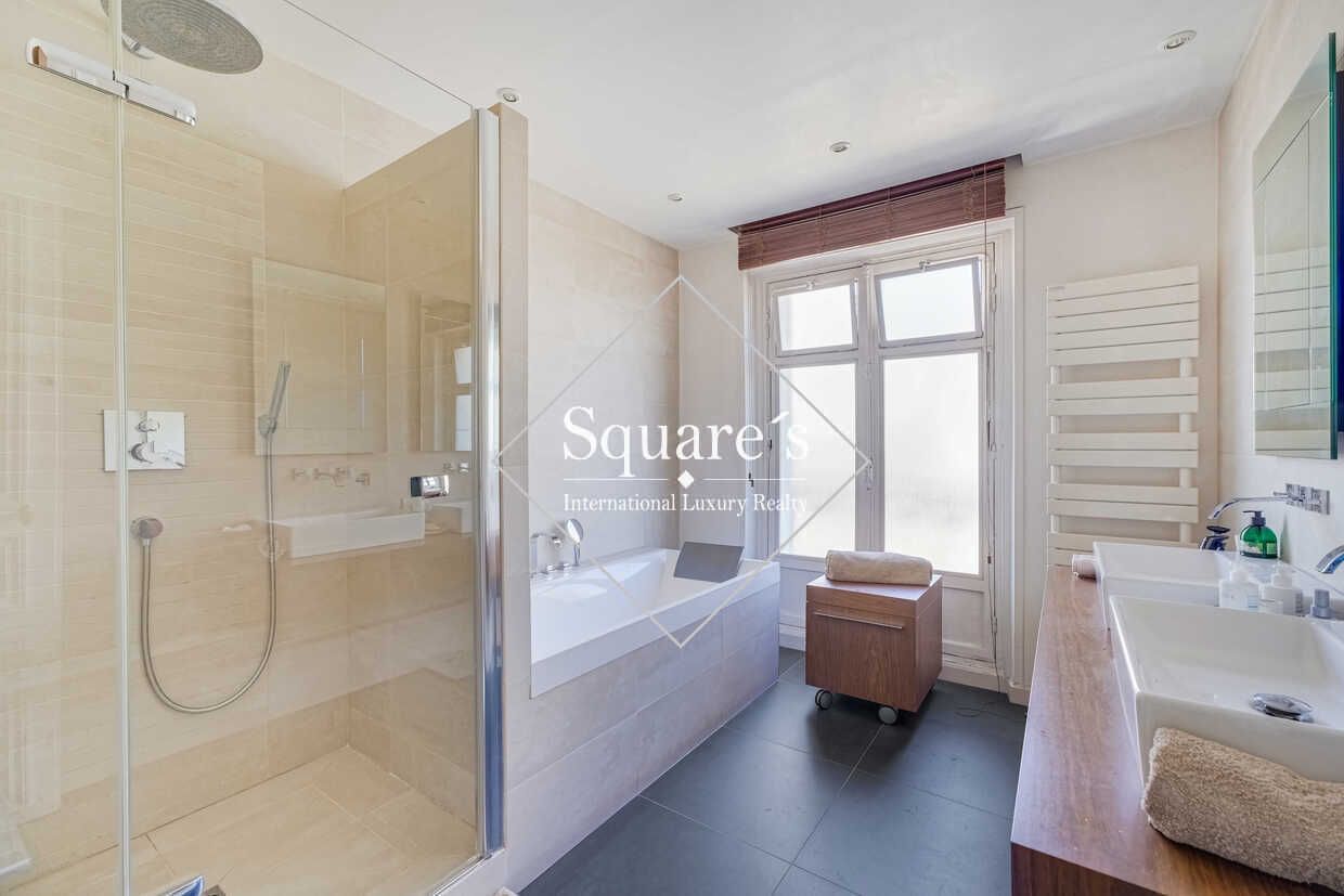 apartment 5 Rooms for sale on Paris 17ème (75017)